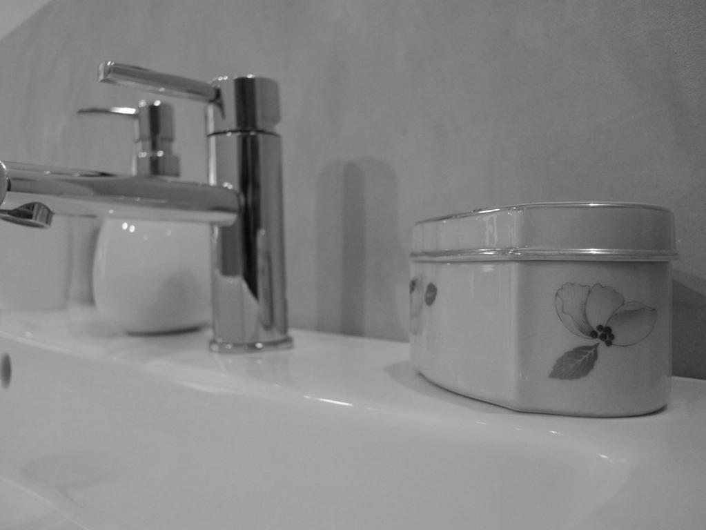 Bed and Breakfast Hameau De La Fausse Sauge Mezilles Номер фото