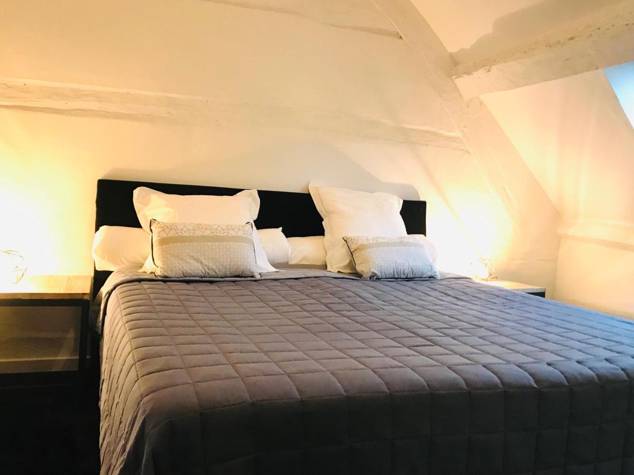 Bed and Breakfast Hameau De La Fausse Sauge Mezilles Экстерьер фото